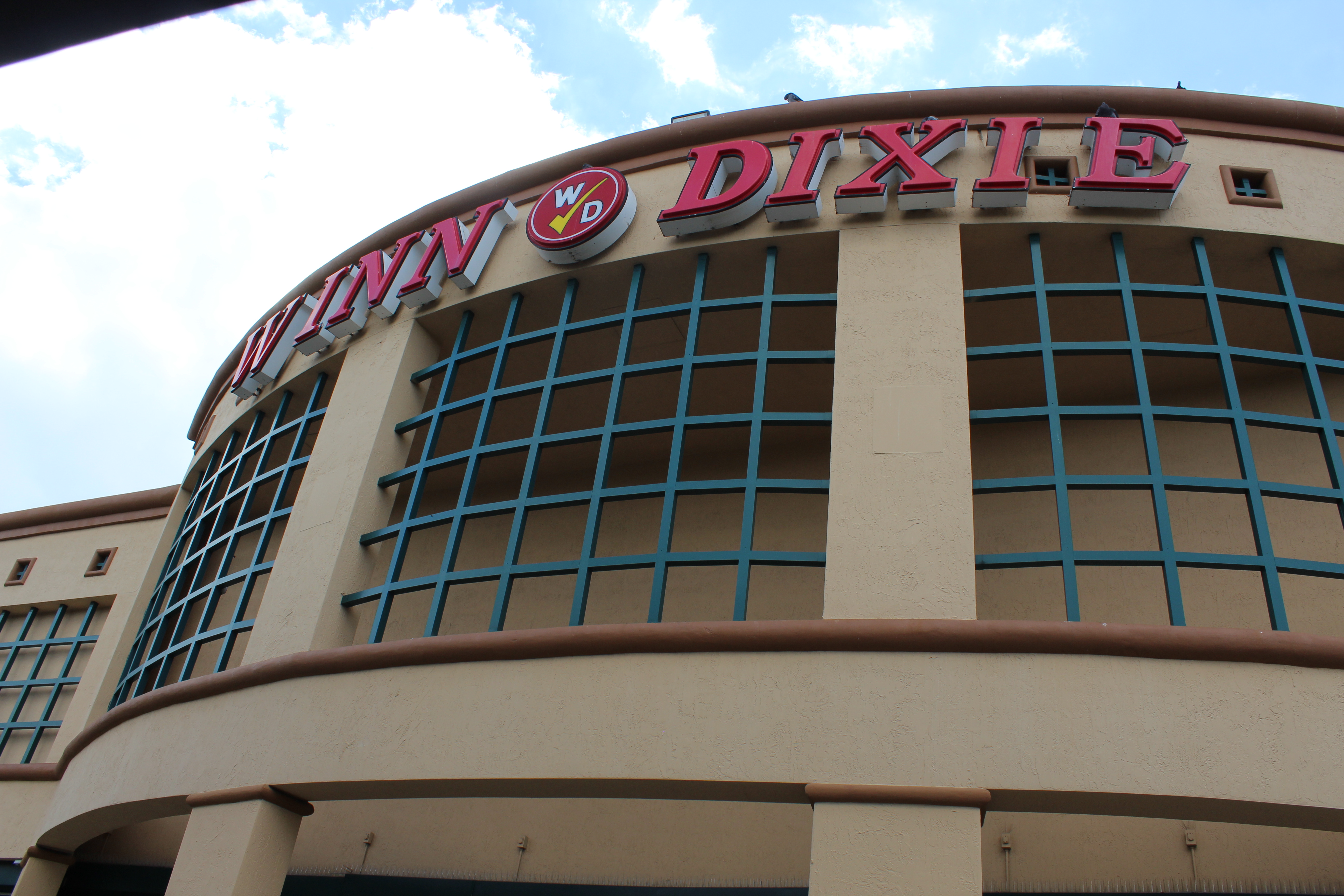 View of Winn Dixie by I-95 in Hallandale